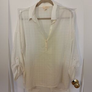 Cupio 3/4 sleeve layering white v neck shirt